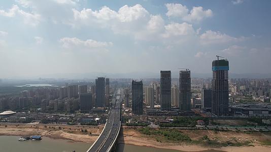 航拍江西南昌城市建设城市风光视频的预览图