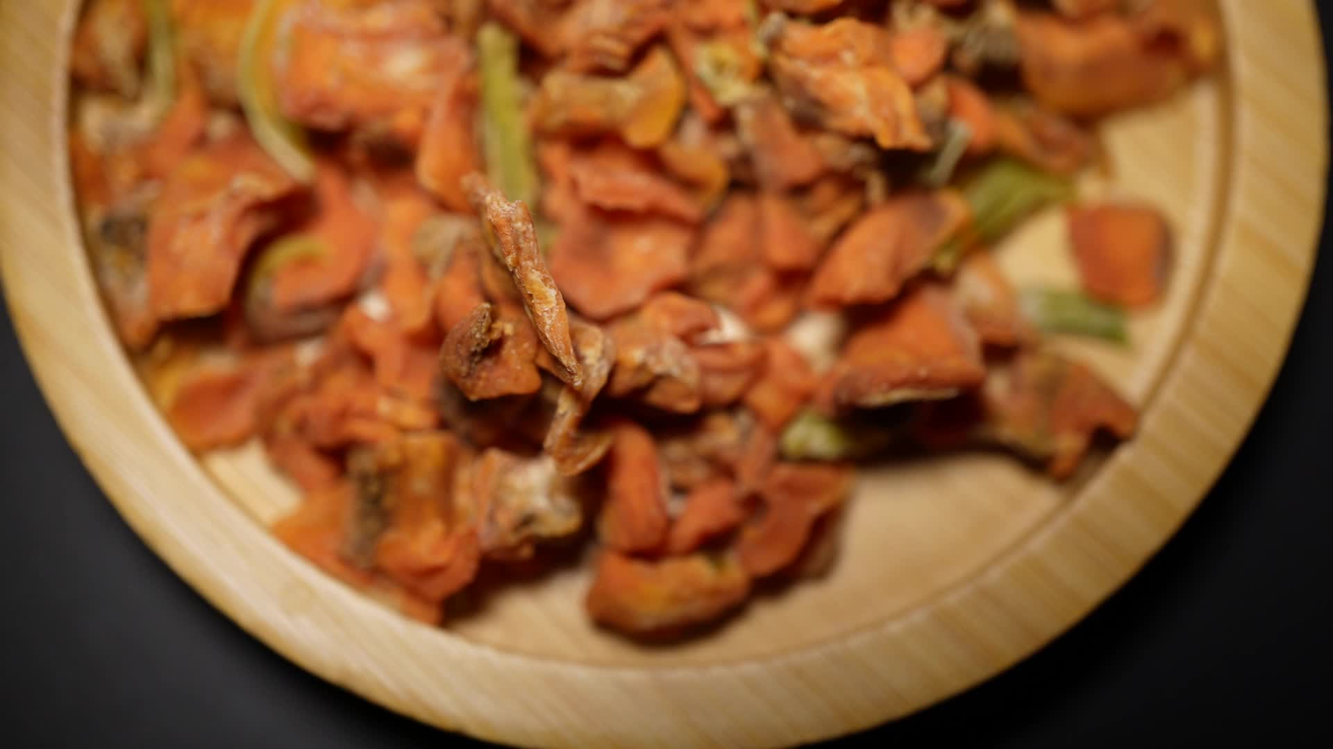 胡萝卜干冻干胡萝卜脱水蔬菜视频的预览图