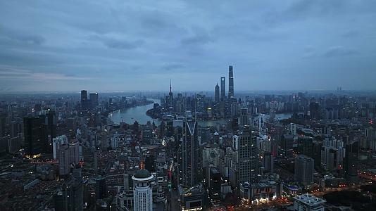 上海延安路立交高架城市风光航拍视频的预览图