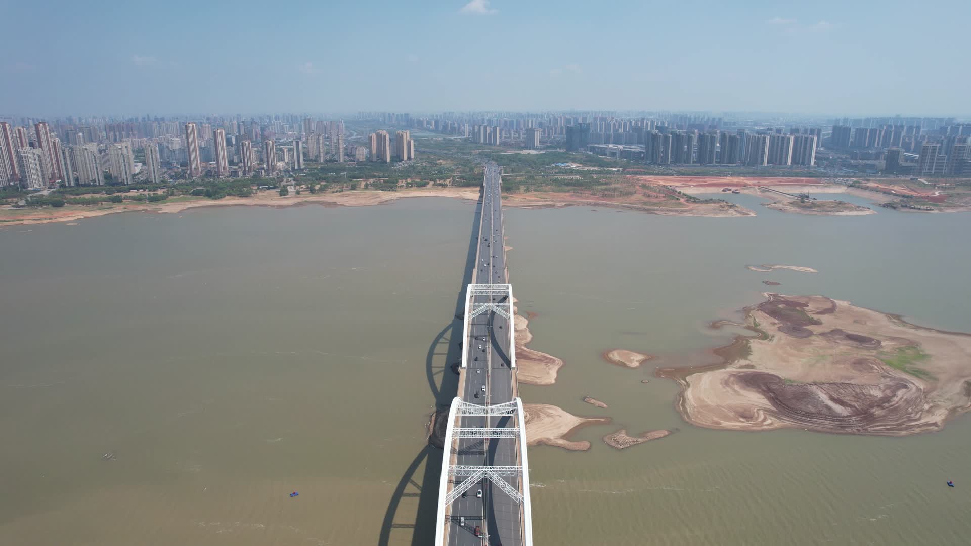 航拍江西南昌生米大桥视频的预览图