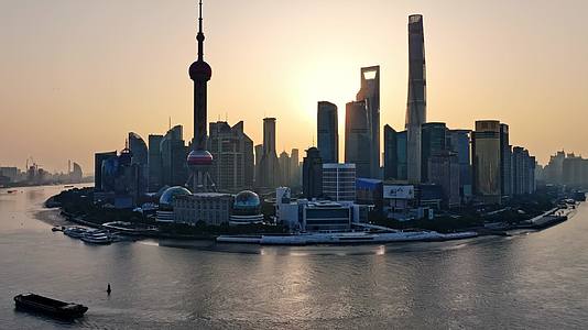上海航拍4K陆家嘴金融城上海两会城市发展视频的预览图