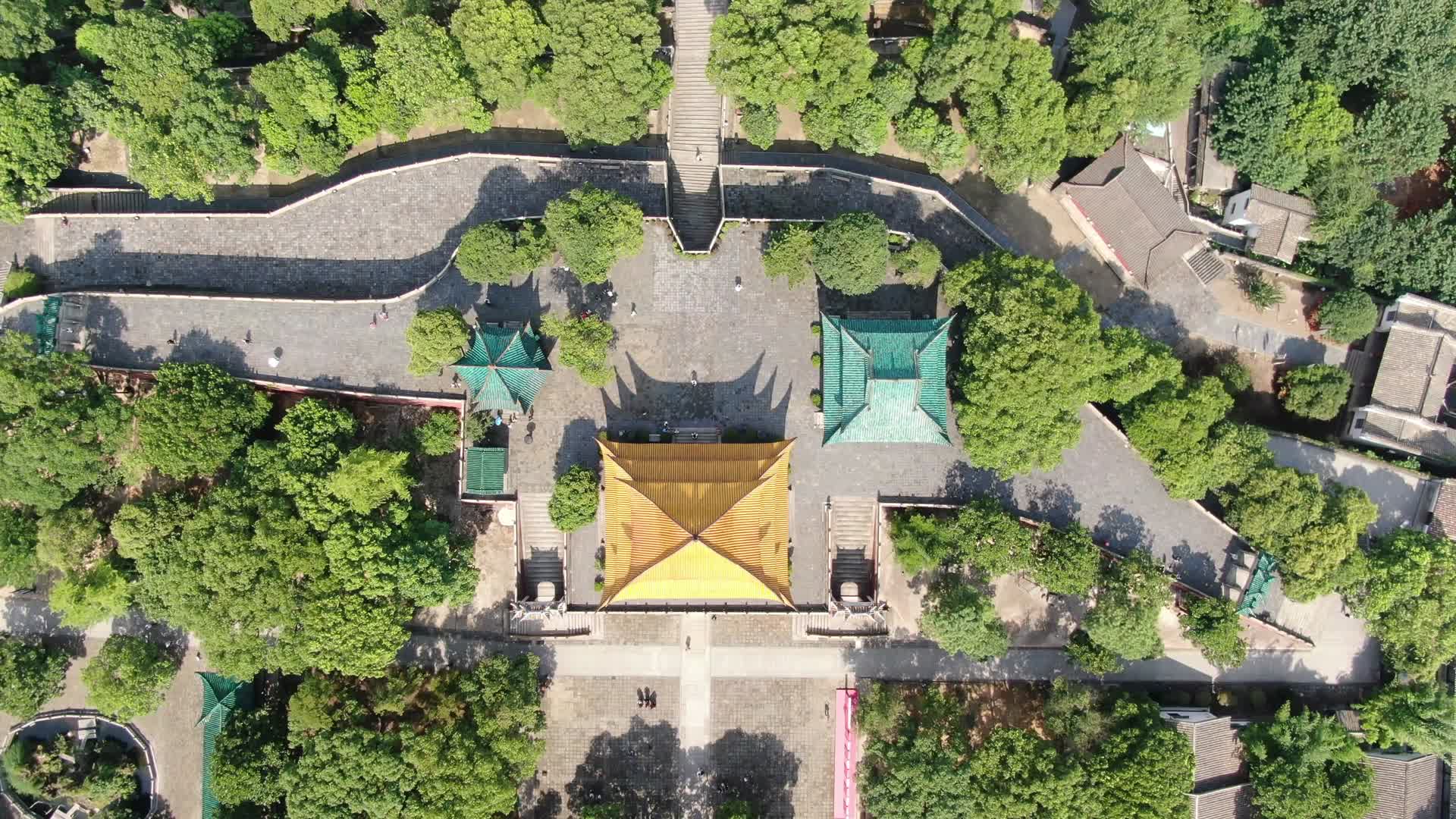 航拍湖南岳阳楼5A景区视频的预览图