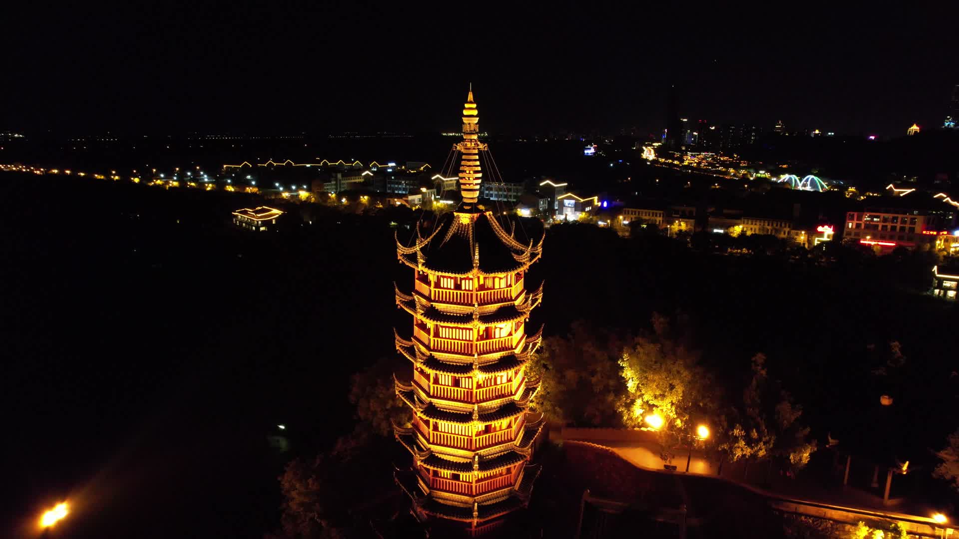 航拍江苏镇江金山寺夜景视频的预览图