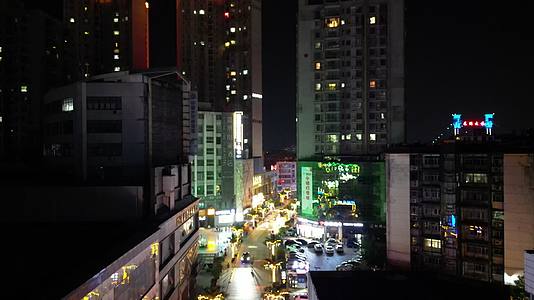 城市航拍襄阳城市夜景交通视频的预览图