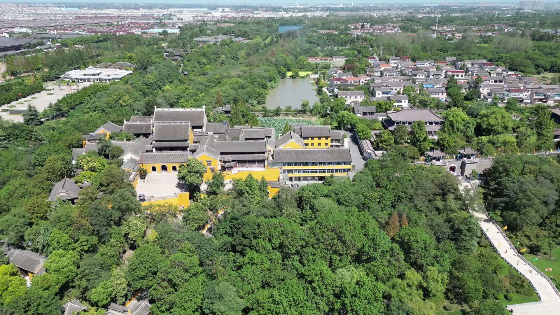 航拍江苏扬州唐城遗址博物馆视频的预览图