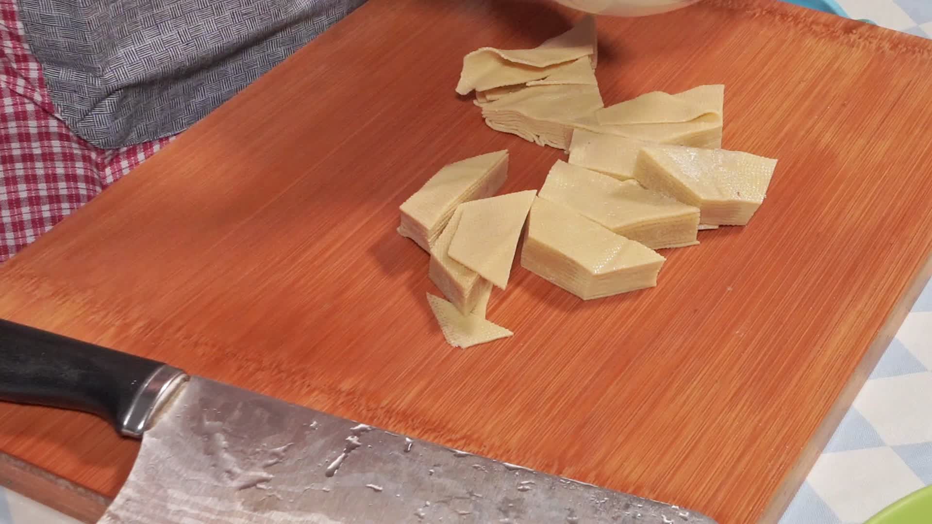 切豆皮切豆干视频的预览图
