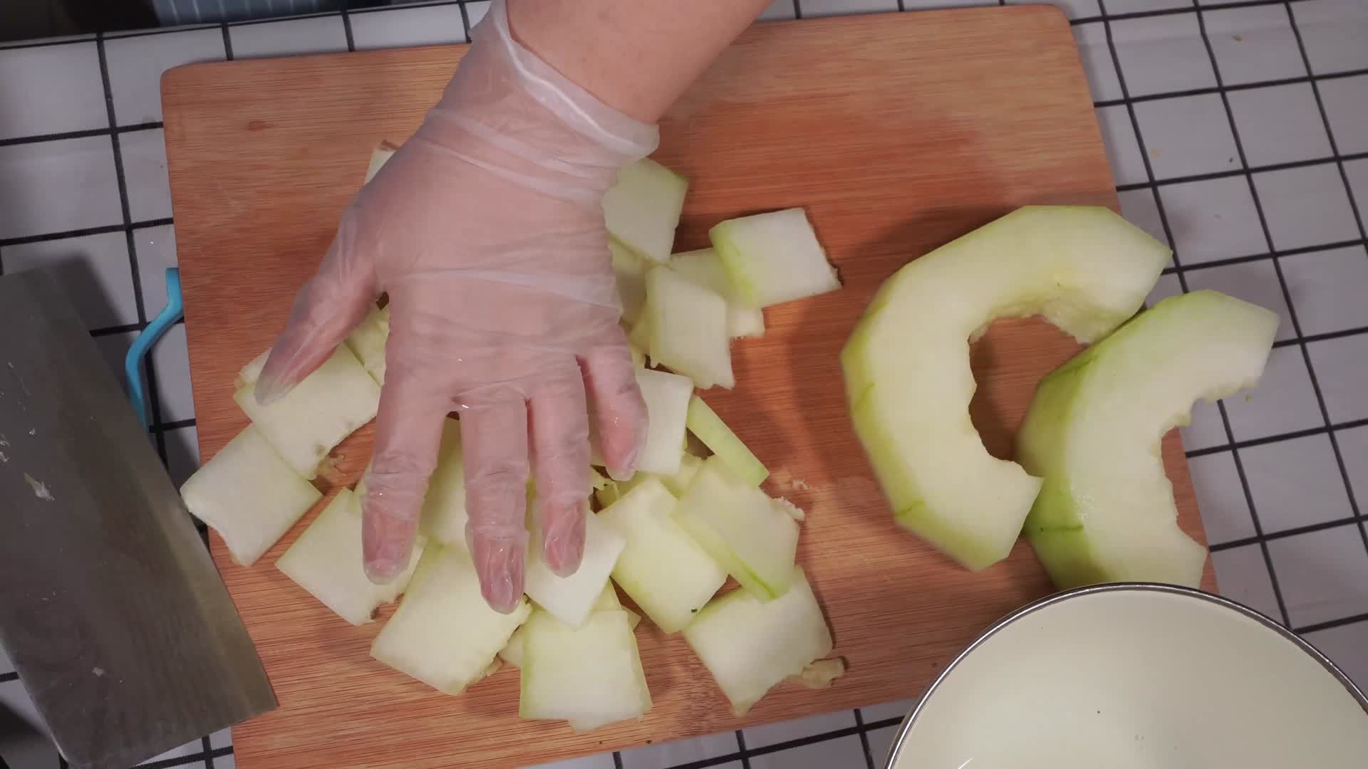 切冬瓜片切菜视频的预览图