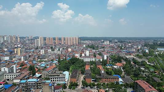 航拍湖北南漳县城市建设视频的预览图