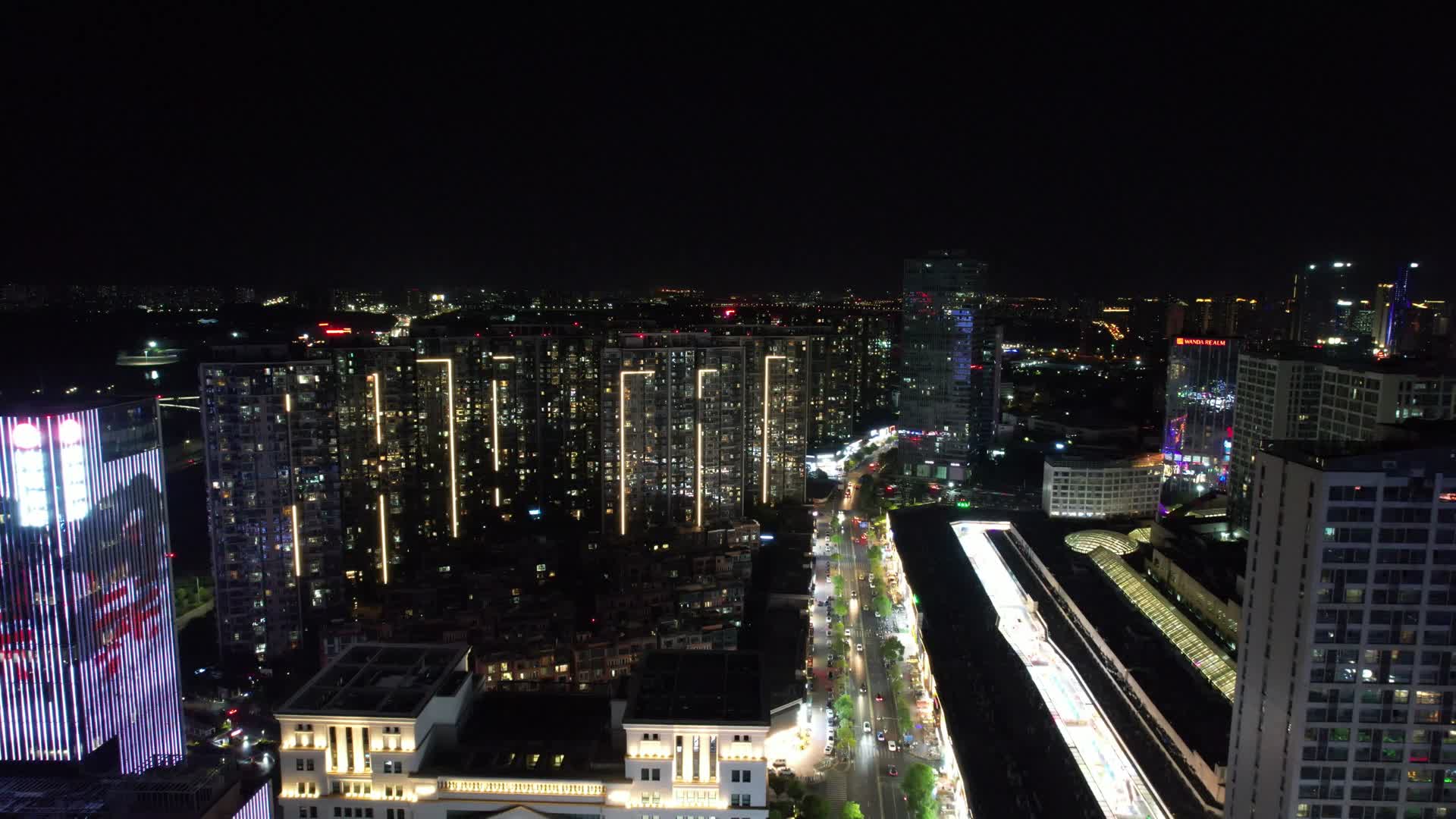 航拍江西南昌城市夜景灯光视频的预览图