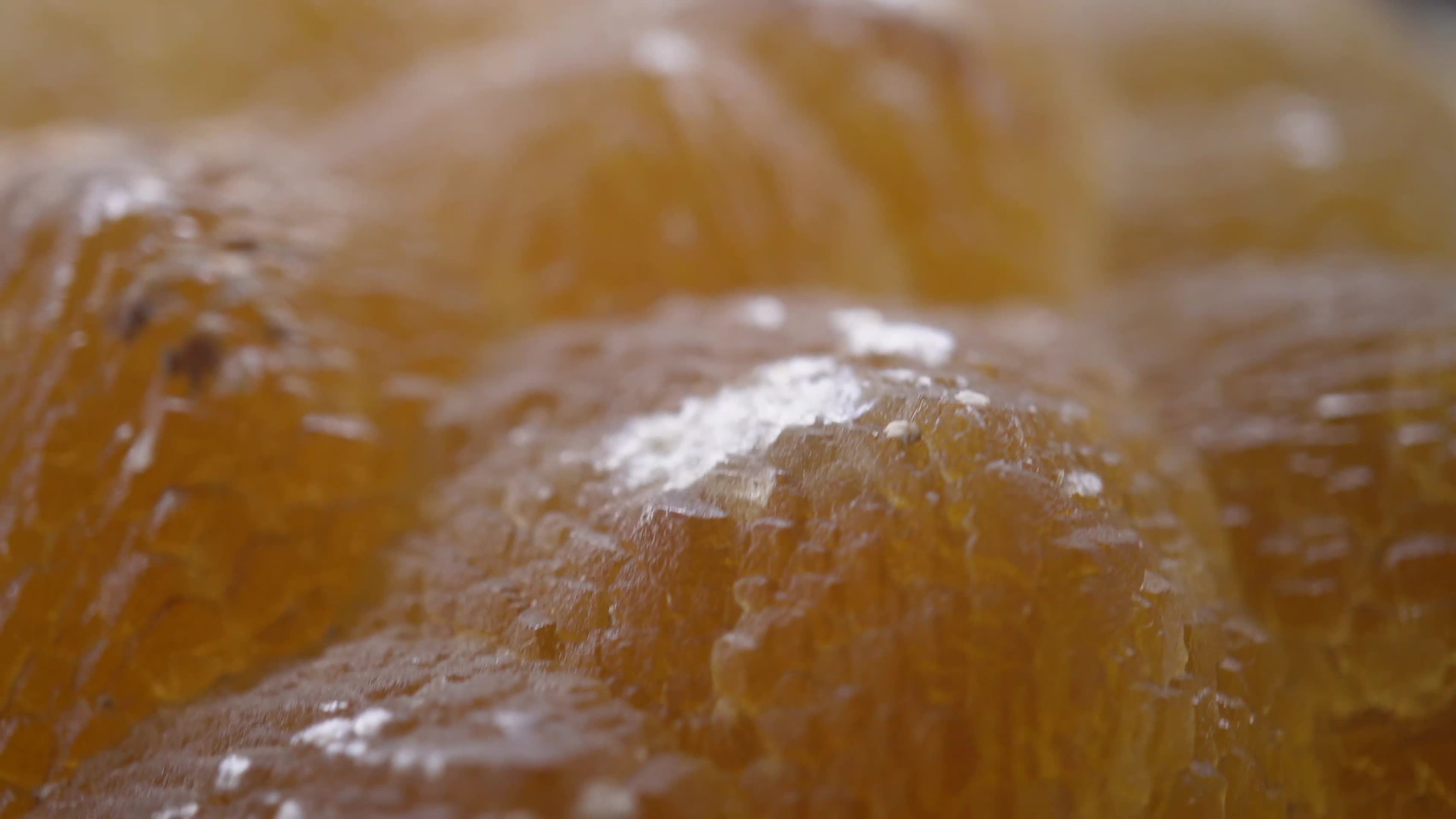 水晶石云母萤石琉璃矿石视频的预览图