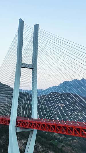 高清竖屏航拍北盘江第一桥风光视频的预览图