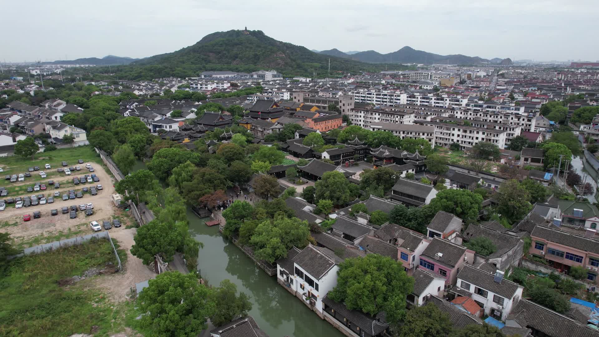 航拍江苏苏州木渎古镇4A景区视频的预览图