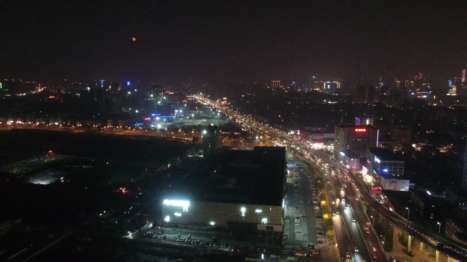 航拍山东济南夜景视频的预览图
