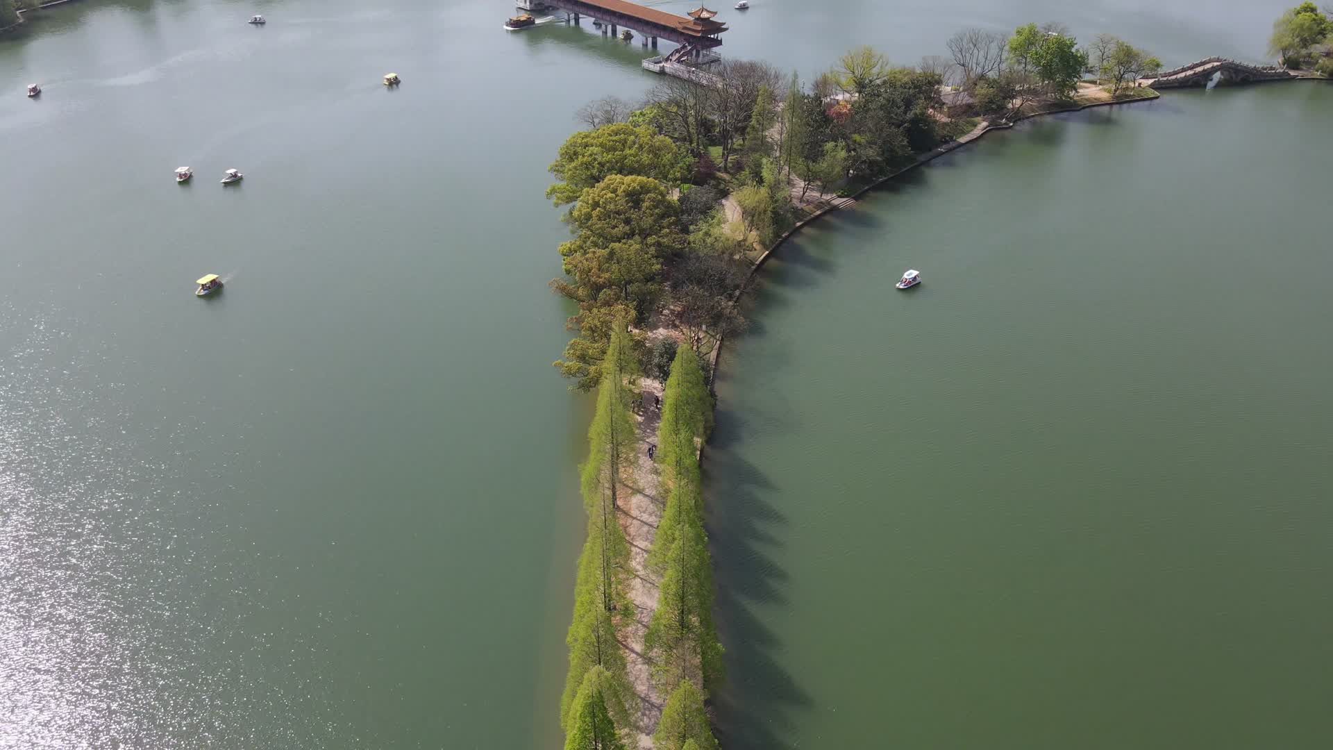航拍湖南长沙烈士公园视频的预览图