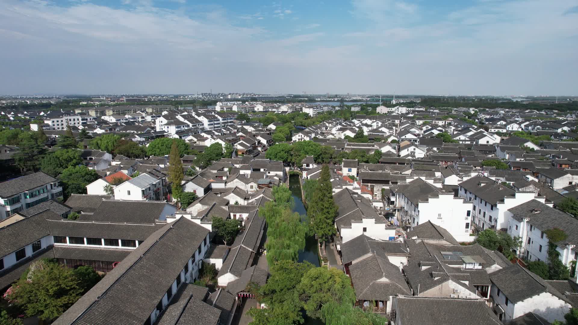航拍苏州周庄古镇5A景区视频的预览图