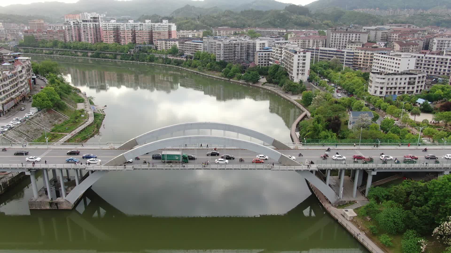 湖南怀化舞水一桥航拍视频的预览图