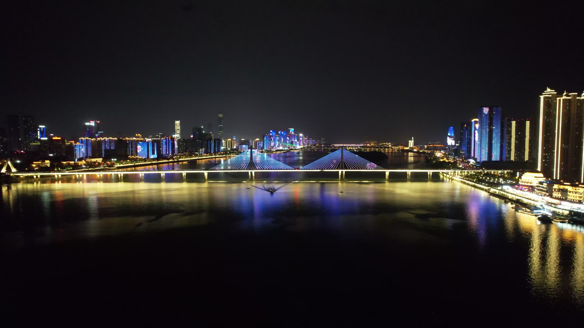 湖南长沙湘江橘子洲夜景灯光航拍视频的预览图