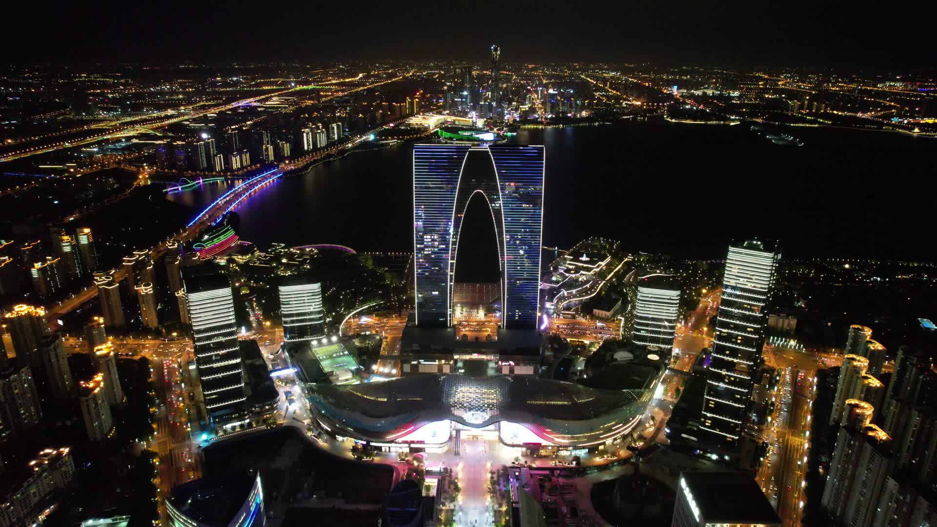 江苏苏州城市夜景灯光航拍视频的预览图