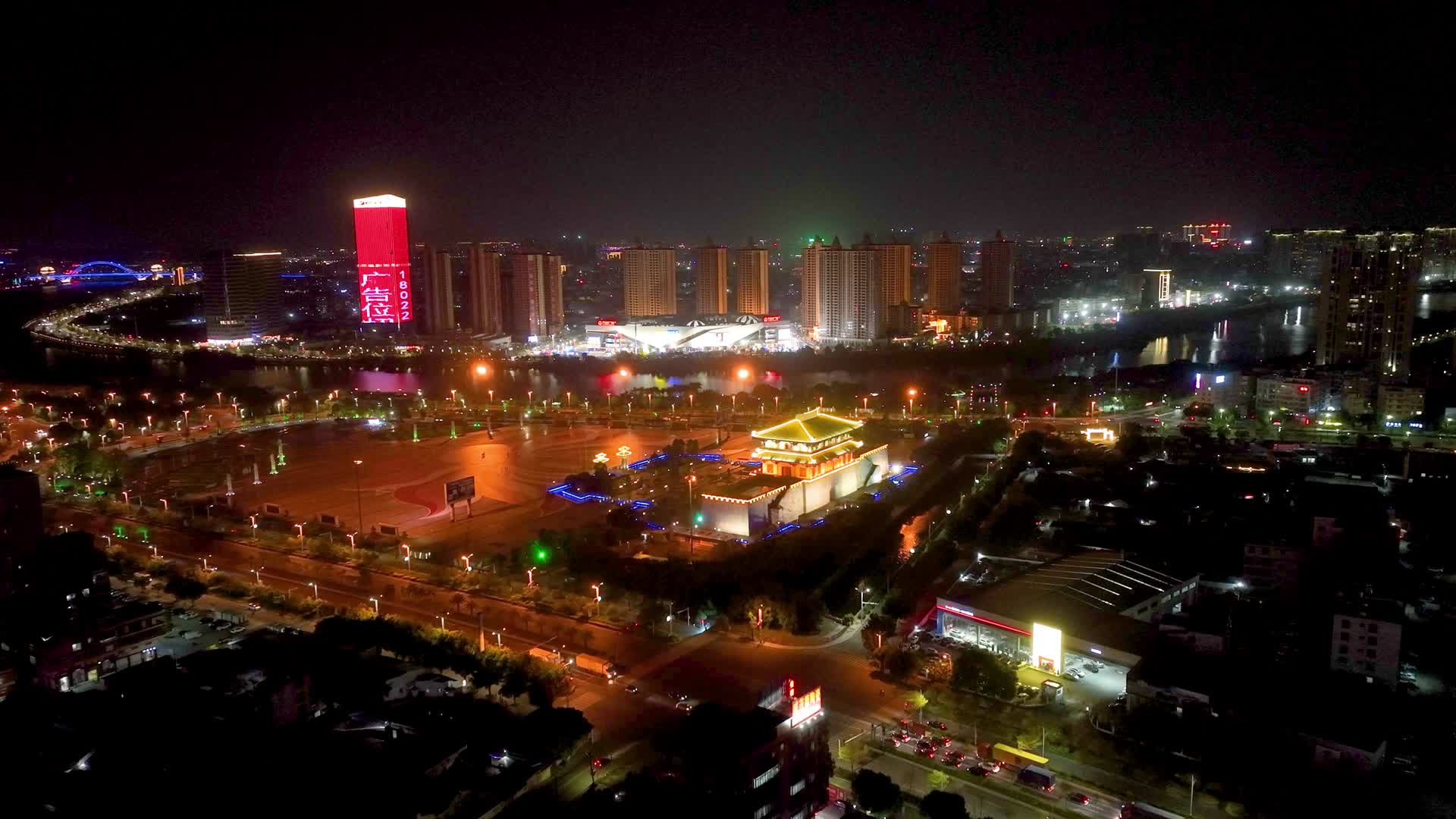 4K航拍广东揭阳楼夜景视频的预览图