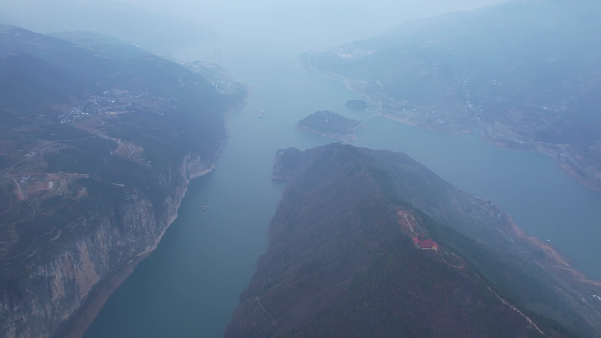 自然风景长江三峡壮丽风光地貌航拍视频视频的预览图