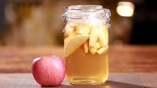 健康养生苹果醋苹果酵素苹果酒酿酒视频的预览图