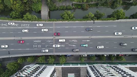 浙江杭州城市交通航拍视频的预览图