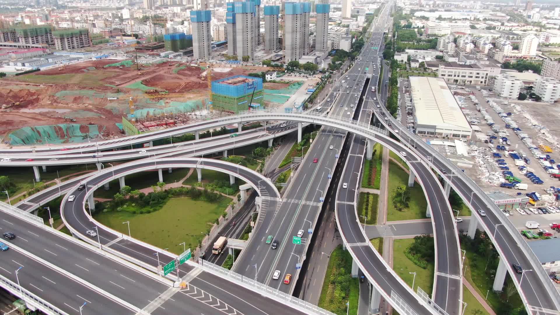 城市交通立交桥航拍视频的预览图