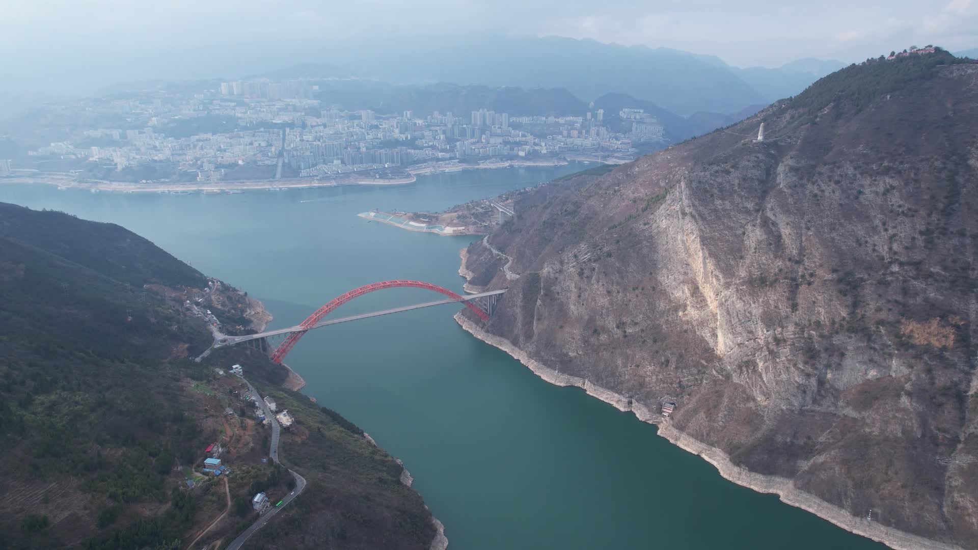 自然风景震撼长江三峡巫峡风光航拍视频视频的预览图