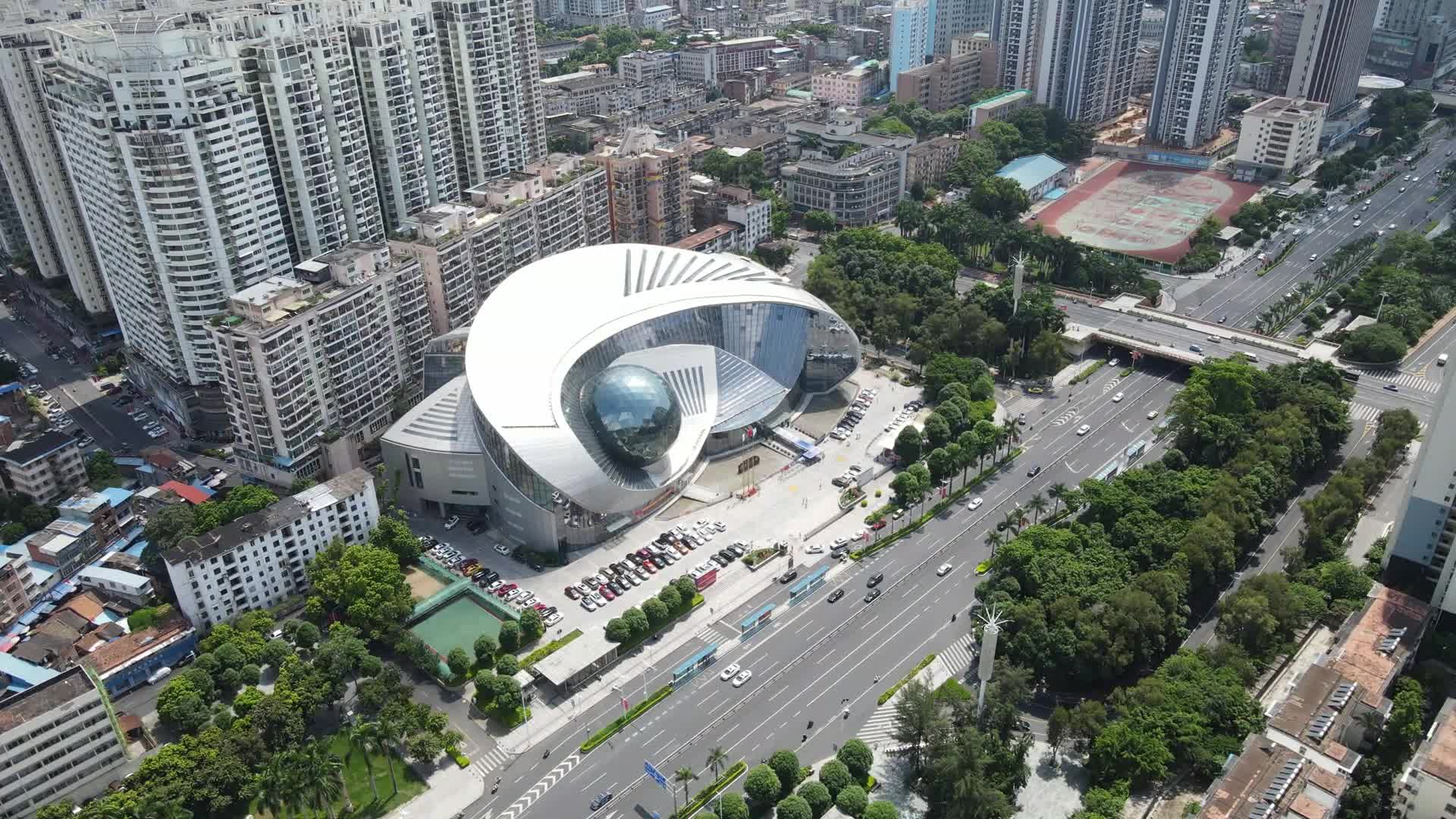 广西南宁科技馆地标建筑航拍视频的预览图