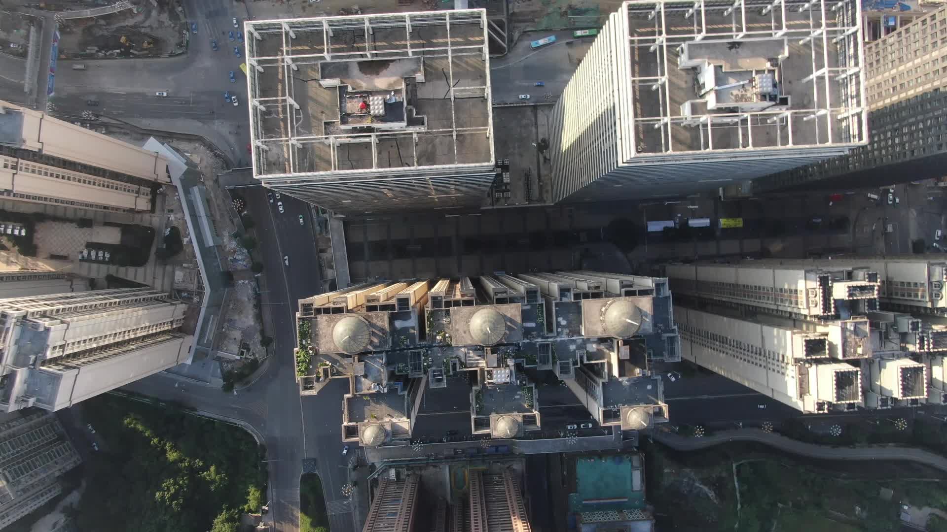 航拍贵阳城市高楼建筑视频的预览图