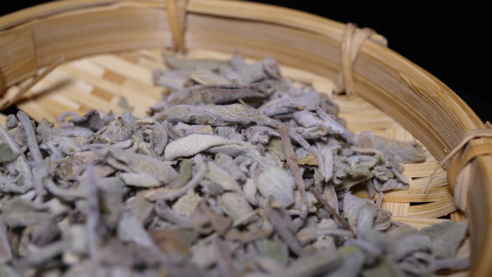 鼠尾草香料调料卤肉食材调味料视频的预览图