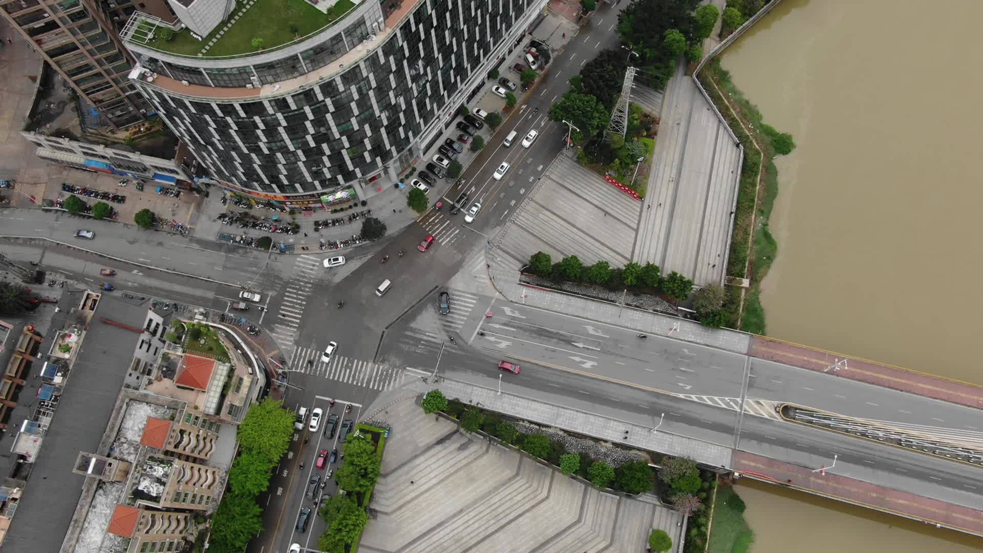 贺州灵峰大桥航拍贺州城市航拍视频的预览图