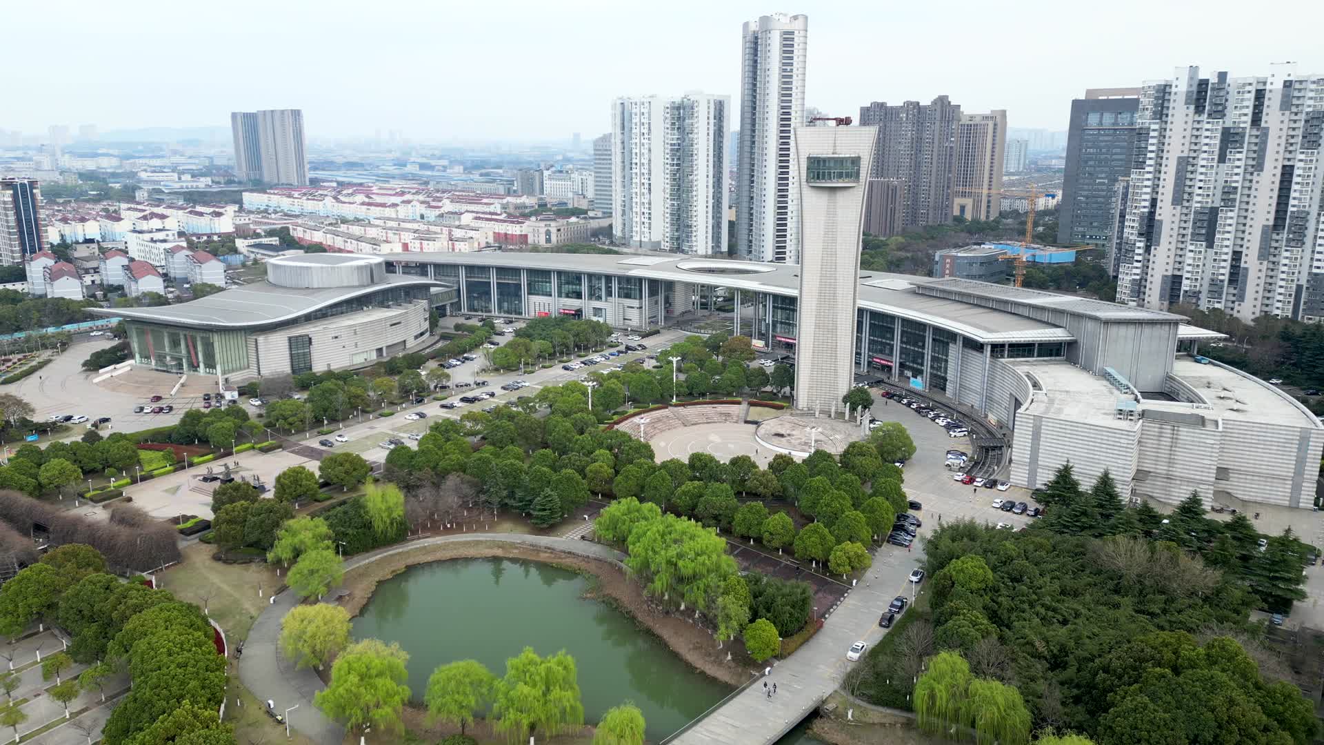 4K60帧江阴博物馆航拍视频的预览图