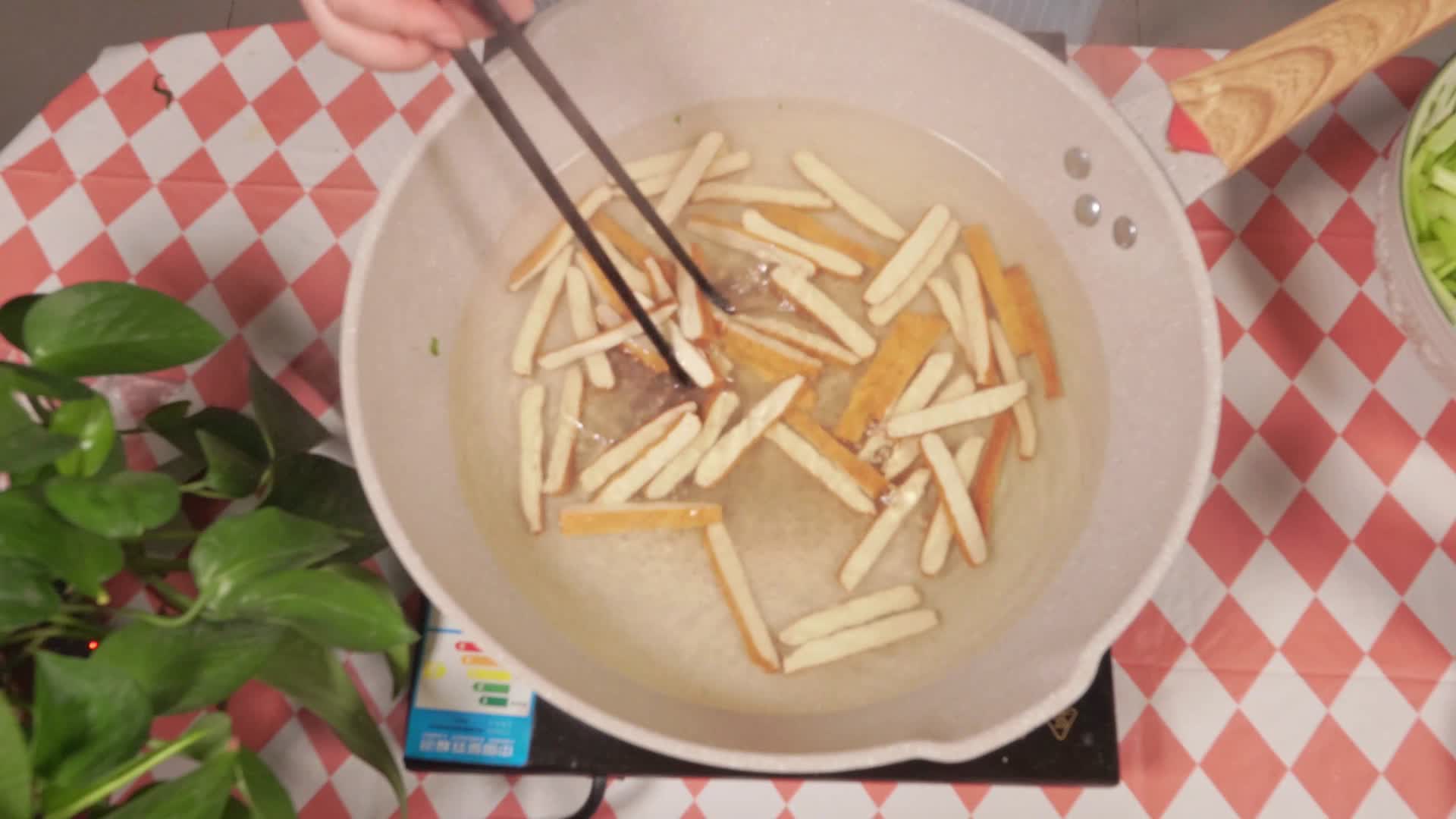 香干豆干过水焯水豆制品焯水视频的预览图