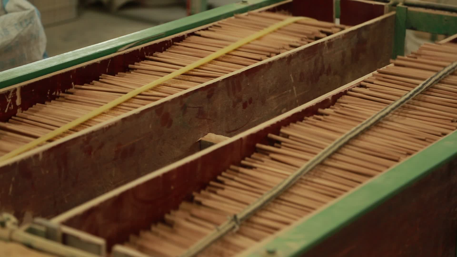 竹筷生产车间筷子视频的预览图