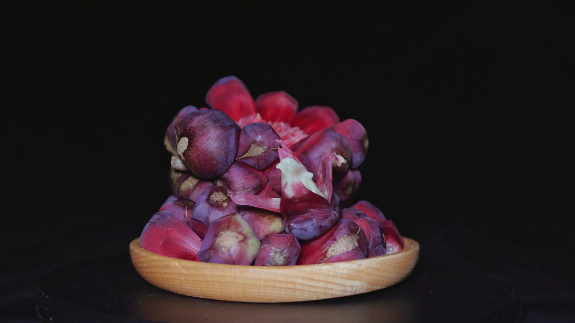 血藤果黑牢固罕见稀有水果视频的预览图