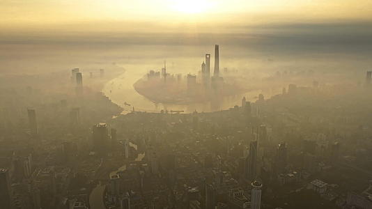 上海陆家嘴四件套上海高空日出云海上海航拍视频的预览图