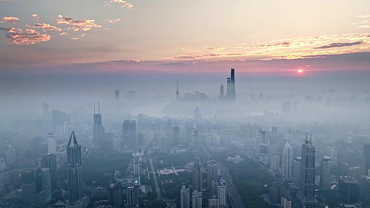 上海陆家嘴四件套上海高空日出云海上海航拍视频的预览图