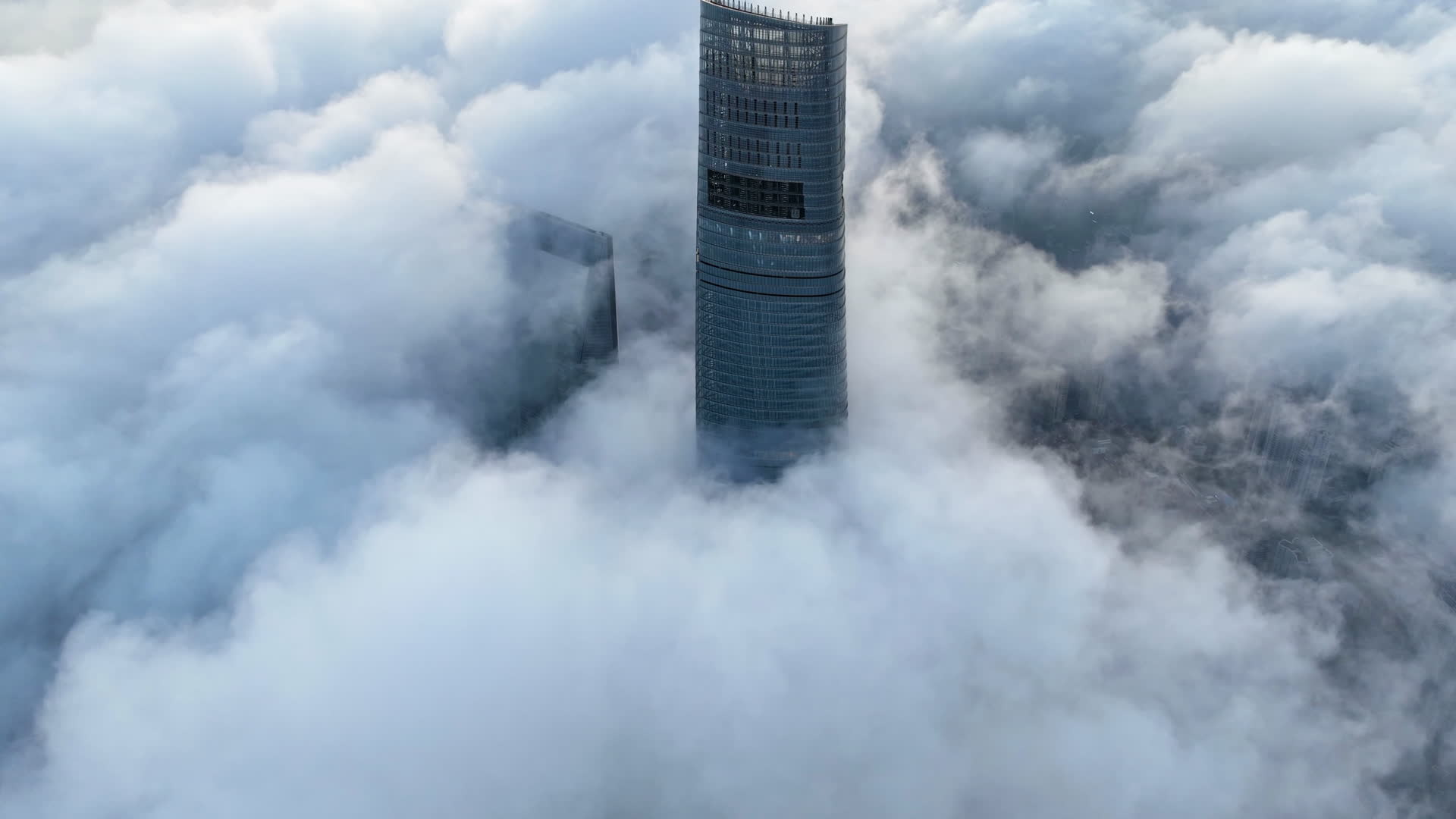 上海陆家嘴四件套上海高空俯瞰云海上海航拍视频的预览图