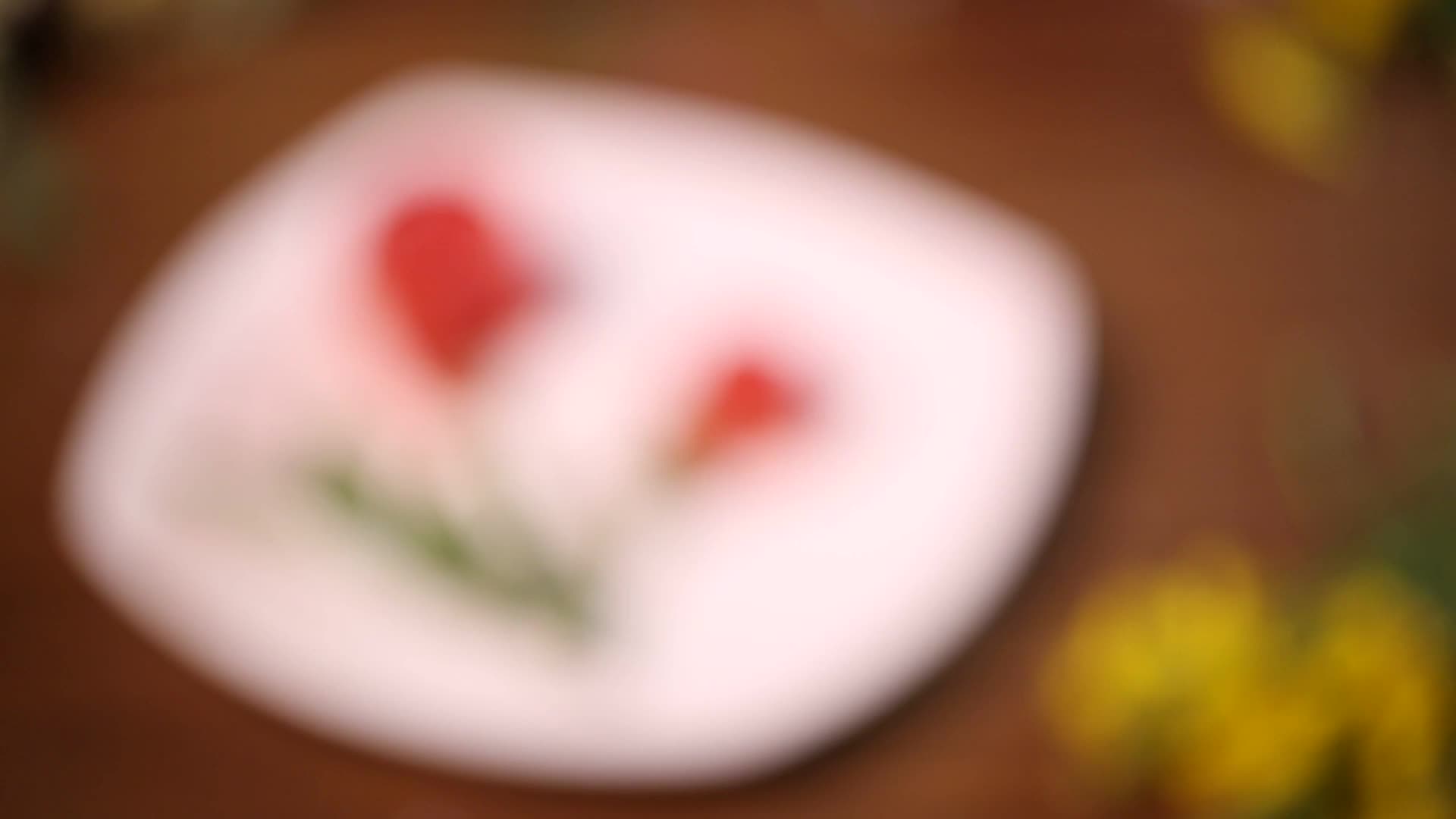 镜头合集花刀摆盘西红柿番茄视频的预览图