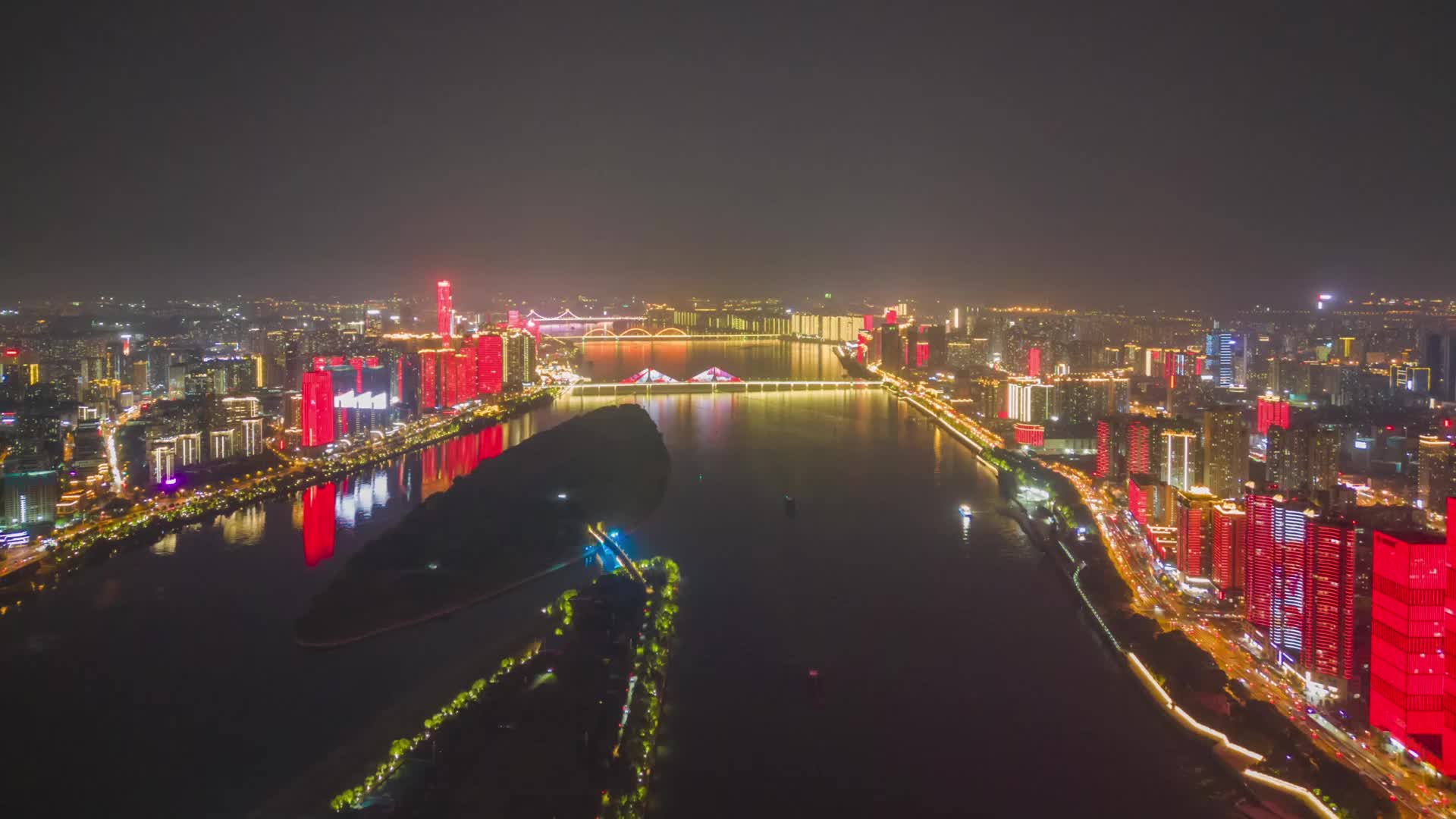 航拍湖南长沙湘江夜景延时摄影视频的预览图