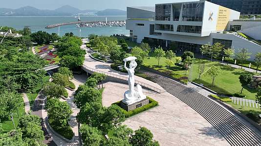 深圳市海上世界女娲补天雕塑航拍视频的预览图