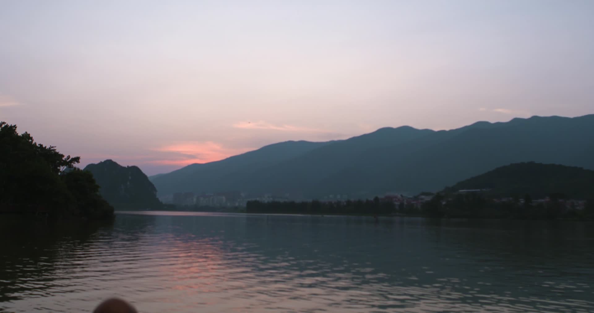 广东肇庆星湖国家湿地公园落日晚霞视频的预览图