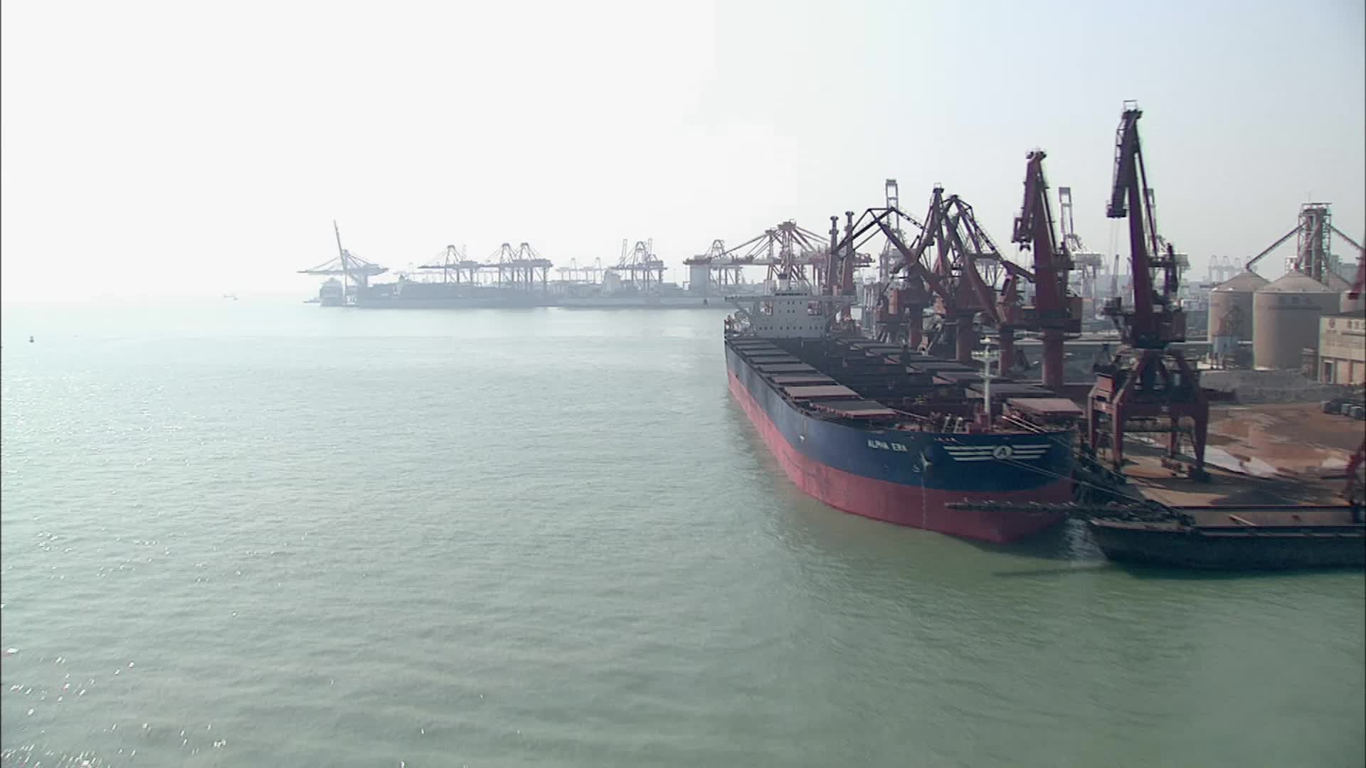 港口集装箱视频的预览图