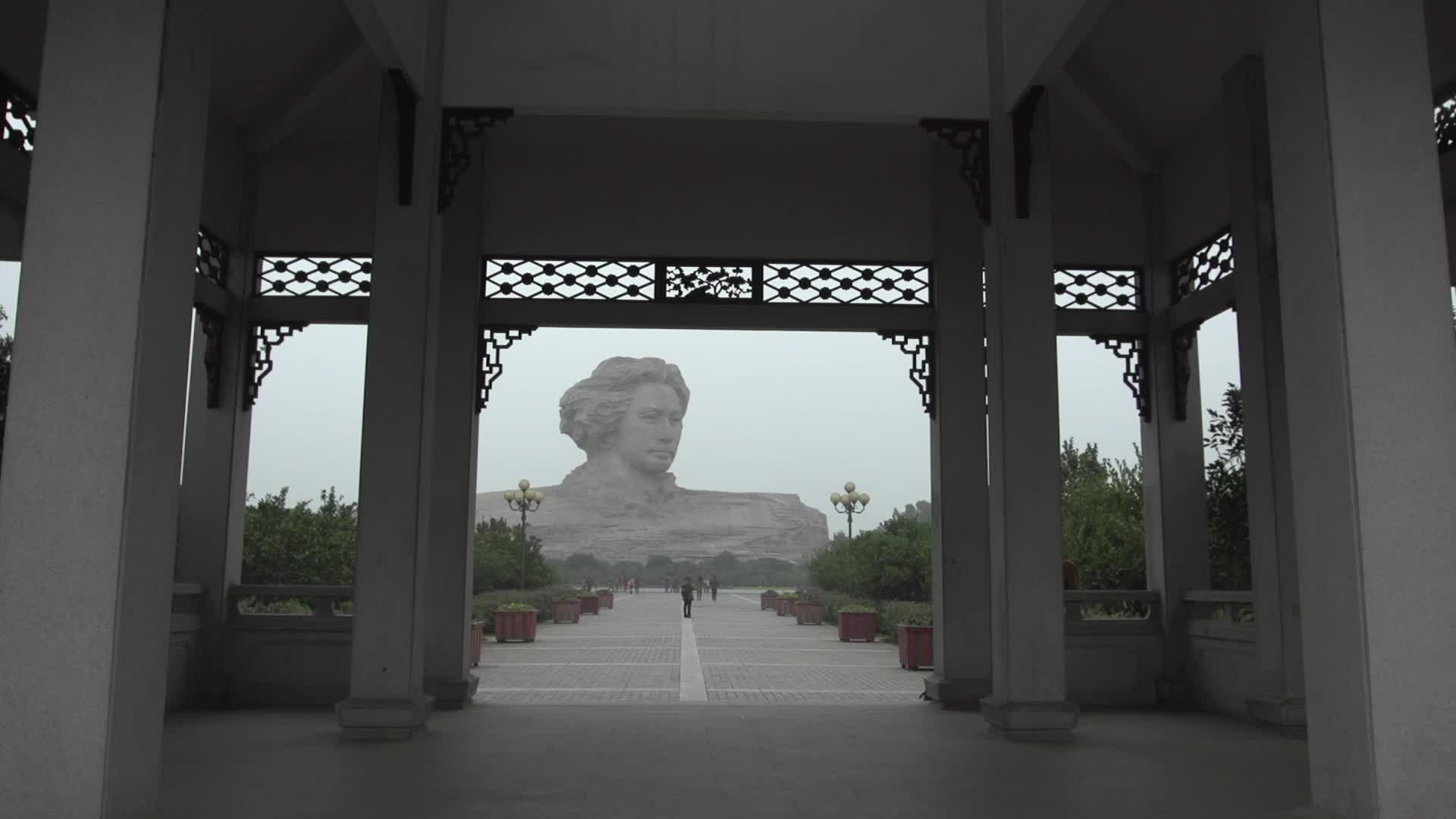 高清长沙橘子洲头伟人雕像视频的预览图