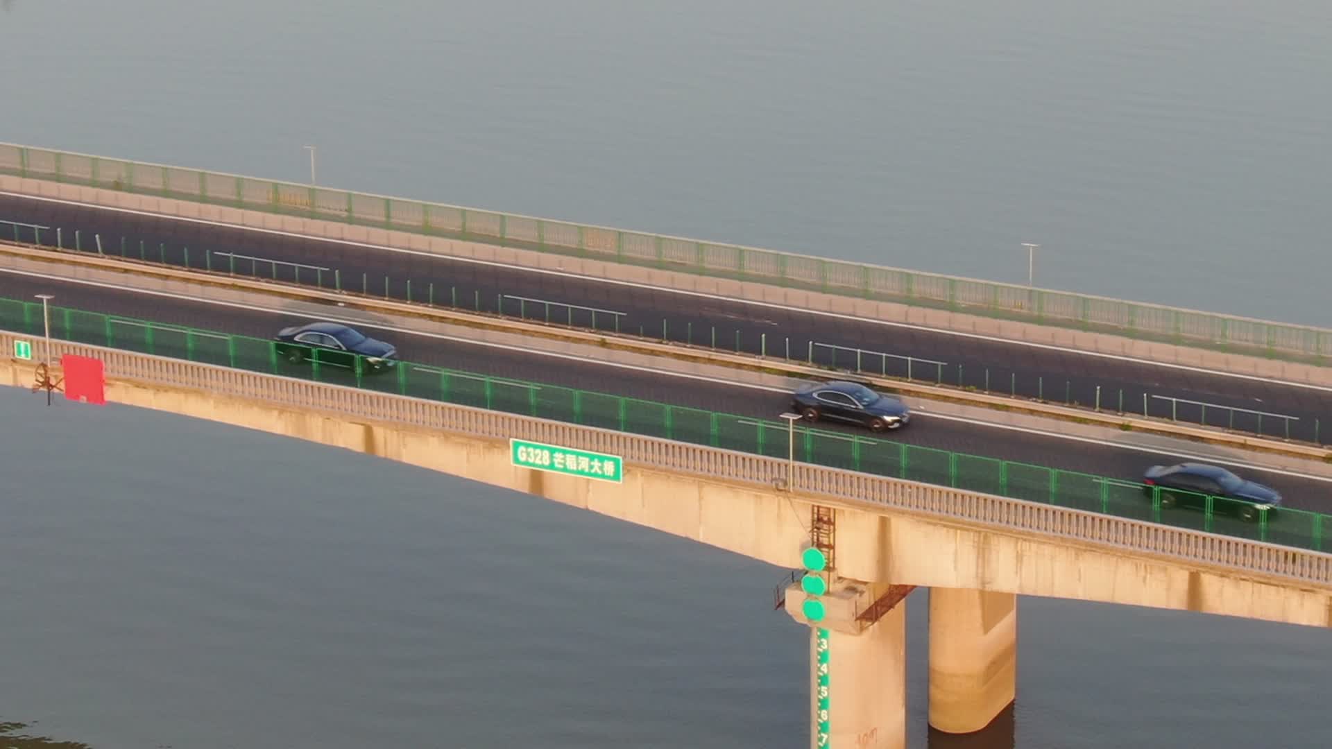 航拍江都桥梁视频的预览图