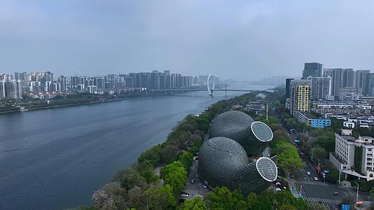 4K航拍广西柳州白沙大桥视频的预览图