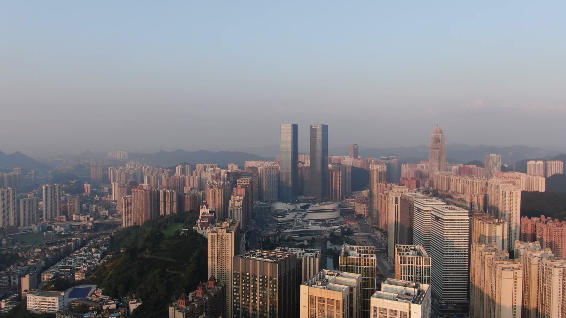 贵阳最高楼建筑航拍视频的预览图