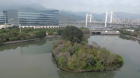 福州魁浦大桥南江滨小岛方向航拍高清视频的预览图