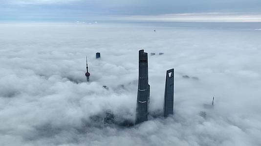 上海陆家嘴四件套上海高空云海航拍视频的预览图
